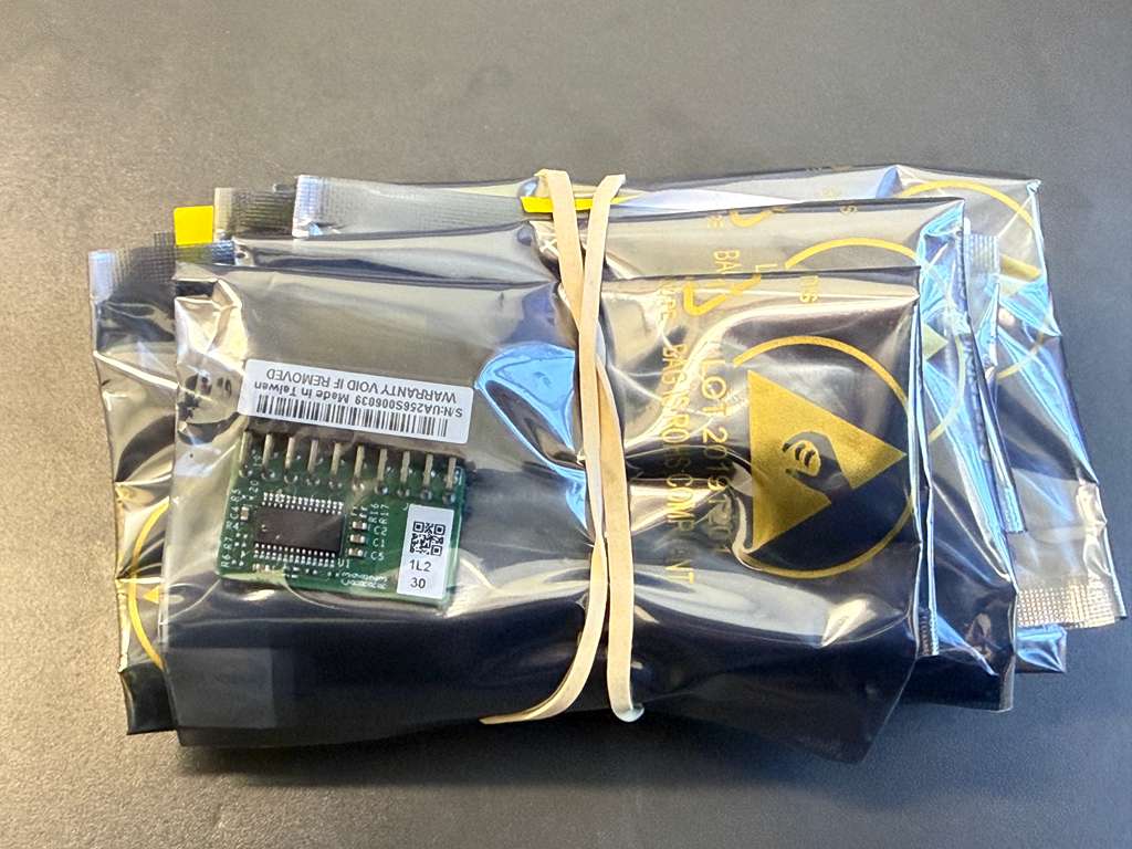 Supermicro standard vertical TPM 2.0 supporting LPC 20 pins
